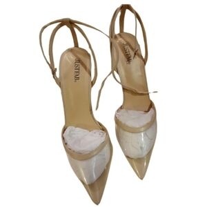 Nude Pumps
